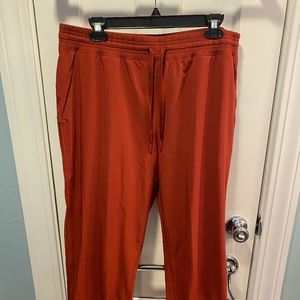 GapFit Runaround Joggers
